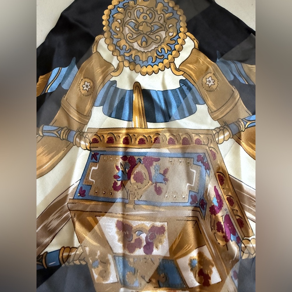 🖤💛👑BILL BLASS Pure Silk Large Square Scarf NEW - Picture 4 of 7